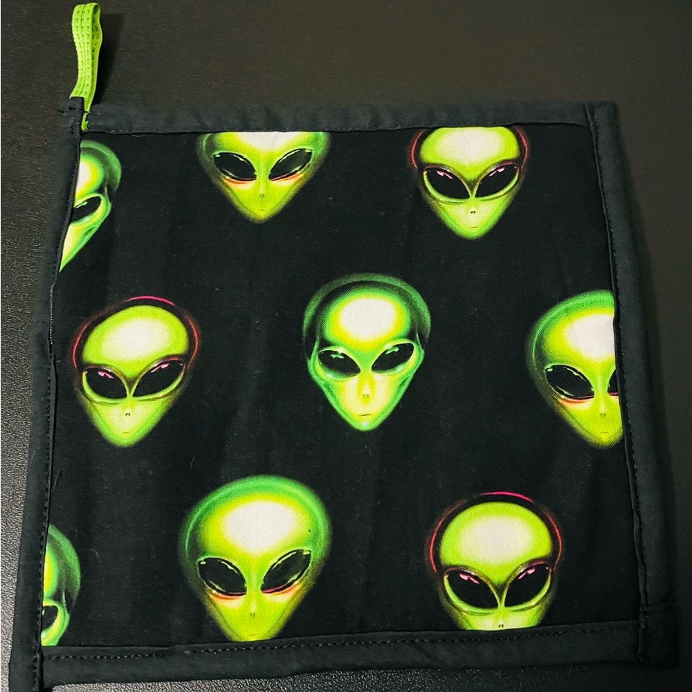 Alien print pot holder/ hot pad